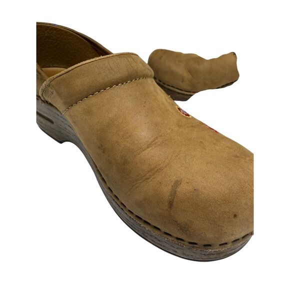 Dansko European Women's Tan Brown Earth-Toned Floral Embroidered Clogs Size 38 - Picture 7 of 14